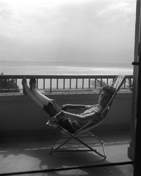 "Csod&aacute;latos fotogr&aacute;fi&aacute;k &eacute;s csod&aacute;latos bar&aacute;ts&aacute;gok sz&uuml;lettek" &ndash; v&aacute;logat&aacute;s&nbsp;Keleti &Eacute;va k&eacute;peiből