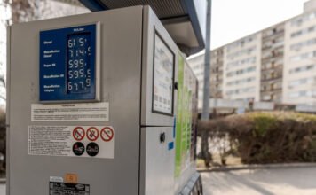 Elkezdték felélni a benzinkutak Magyarország stratégiai üzemanyag-tartalékait