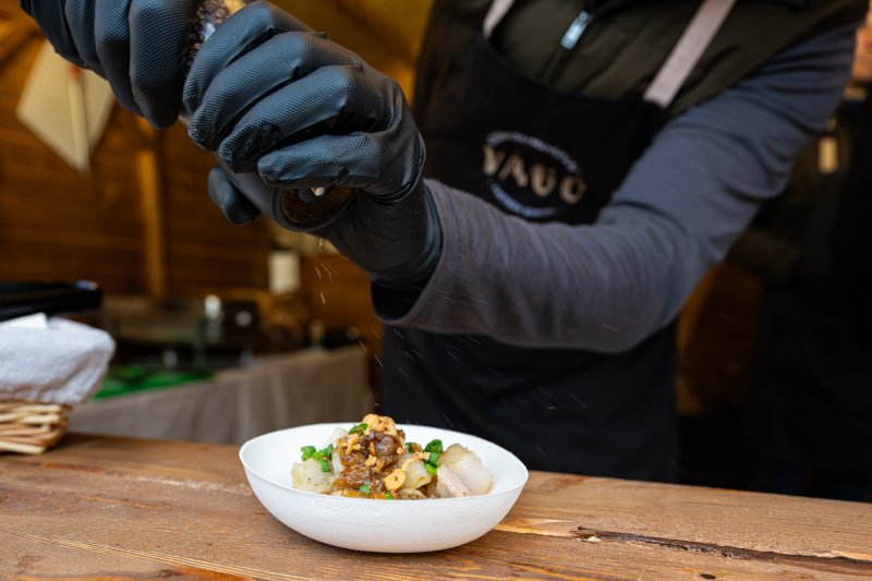 Erdélyi evőfesztivál a szentendrei skanzenben: szorosan, de győznek a románok