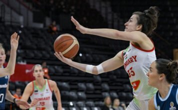 Hosszabbítás utáni győzelemmel fél lábbal kijutott a vébére a női kosárlabda-válogatott