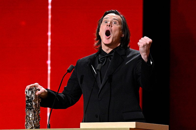 Jim Carrey külseje: egy sminkmester állítja, ő volt a maszk alatt Párizsban