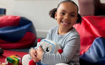 Káros hatással lehetnek a gyerekekre a beszélő MI-játékok