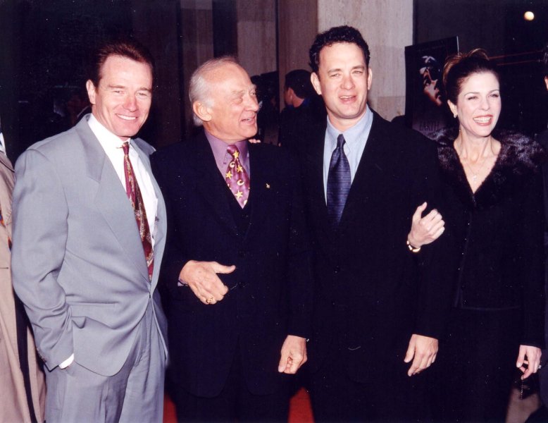 Kis h&iacute;j&aacute;n rendőr lett, majd ink&aacute;bb kopasz drogb&aacute;r&oacute;k&eacute;nt h&oacute;d&iacute;totta meg a vil&aacute;got &ndash; a hetven&eacute;ves Bryan Cranston karrierje k&eacute;pekben