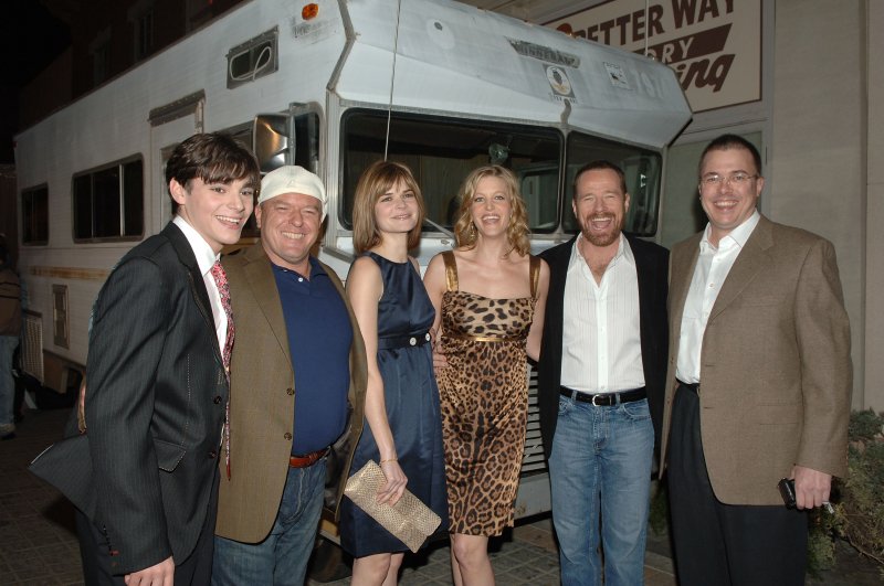 Kis h&iacute;j&aacute;n rendőr lett, majd ink&aacute;bb kopasz drogb&aacute;r&oacute;k&eacute;nt h&oacute;d&iacute;totta meg a vil&aacute;got &ndash; a hetven&eacute;ves Bryan Cranston karrierje k&eacute;pekben