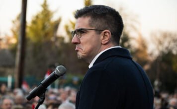 Kocsis Máté az MNB-botrányról: „Nem szeretnénk a hátunkon púpként cipelni egy Matolcsy Ádám nevű embernek az ügyeit”