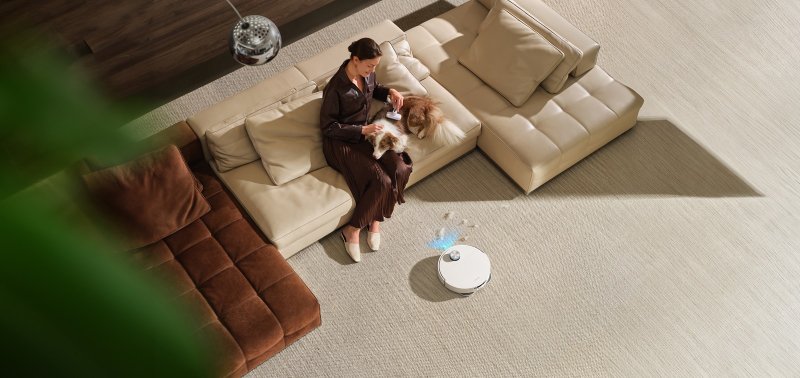 Meg&eacute;rkezett a robotporsz&iacute;v&oacute;, aminek brut&aacute;lis a sz&iacute;v&oacute;ereje, r&aacute;ad&aacute;sul olyan szűk helyekre is bef&eacute;r, ahov&aacute; m&aacute;s g&eacute;pek nem