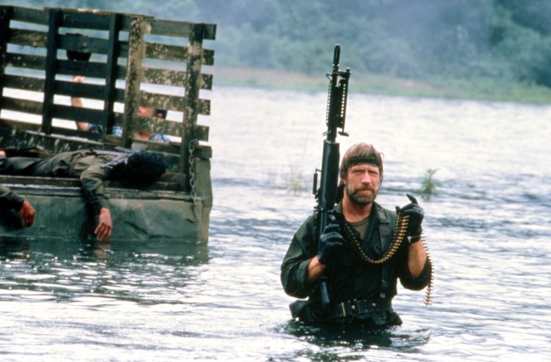 Meghalt Chuck Norris, a pörgőrúgások királya, a legyőzhetetlenség szinonimája