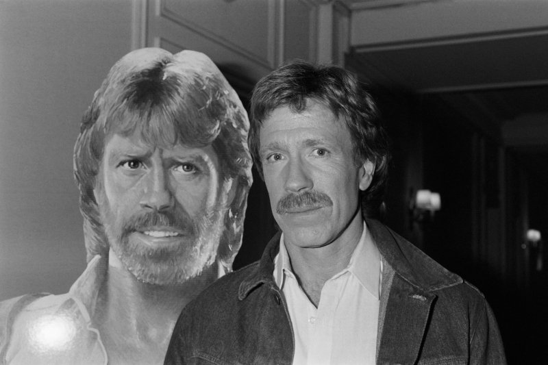Meghalt Chuck Norris, a pörgőrúgások királya, a legyőzhetetlenség szinonimája