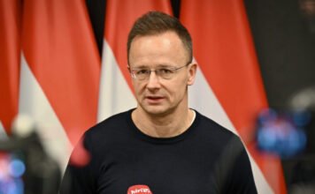 Megszólalt Szijjártó Péter, nincsenek túl jó hírei a Közel-Keleten rekedt magyarokról