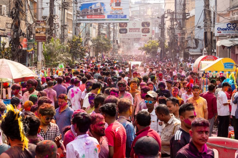 Milli&oacute;k &uuml;nnepeltek Indi&aacute;ban a vil&aacute;g legsz&iacute;nesebb fesztiv&aacute;lj&aacute;n &ndash; gal&eacute;ria