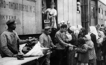 Munkásokat és tengerészeket öltek halomra a szovjetek