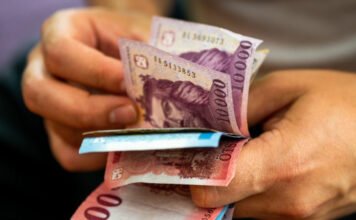 Nagyot gyengült a forint kedden