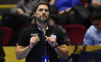 Nem kapott hivatalos felmondó levelet, ezért hónapokra visszamenőleg kéri a fizetését egy kézilabdaedző