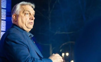 Orbán Viktor: dollármilliárdokat szállítottak Magyarországon keresztül nyugatra az elszegényedett Ukrajnából