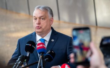 Politico: Az EU-ban radikális vészforgatókönyvvel is készülnek arra, ha Orbán győzne