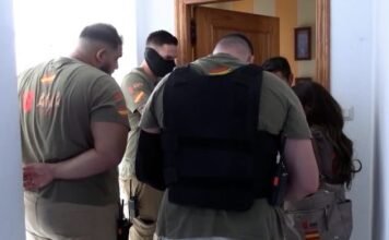 Száz méteres sorok lakásnézésnél – alig van már megfizethető albérlet Berlinben