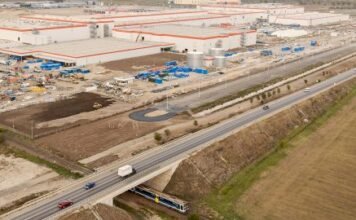 Szabálytalanul kezelte a veszélyes anyagokat a debreceni akkugyár a hivatalos vizsgálat szerint