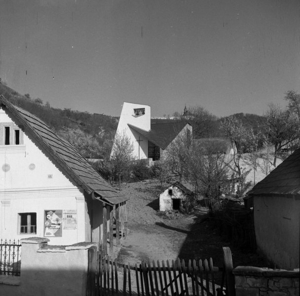 Szépséges magyar betonszörnyek – képgaléria brutalista építészetünk gyöngyszemeiről