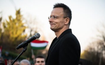 Szijjártó Péter: Elérte a célját a magyar delegáció kijevi látogatása