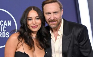 Titokban gyereke született a világhírű lemezlovasnak: fotókon a kicsi