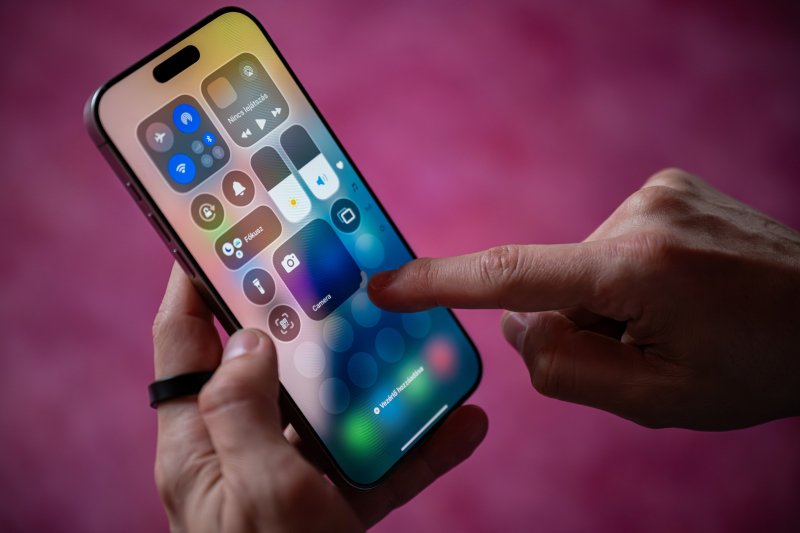 T&ouml;bb sz&aacute;z milli&oacute; iPhone lehet vesz&eacute;lyben egy &uacute;jfajta k&aacute;rtevő miatt