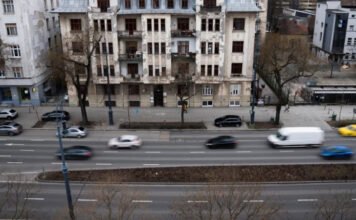 Védett üzemanyagár: a fuvarozók és buszosok is stoppolt áron tankolhatnak már