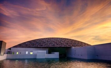 Veszélyben a Louvre Abu Dzabi műkincsei?