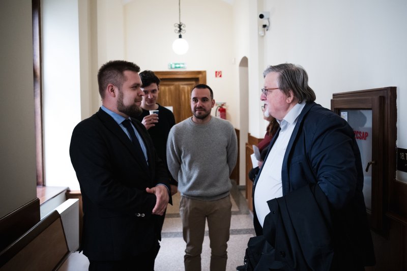 A 758 milliós hűtlen kezelés vádlottjai szerint ők a korábbi győri fideszes polgármester utasításait hajtották végre