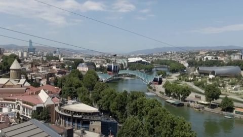 A ciprusiak nem akarnak brit t&aacute;maszpontot, f&eacute;lnek a h&aacute;bor&uacute;t&oacute;l