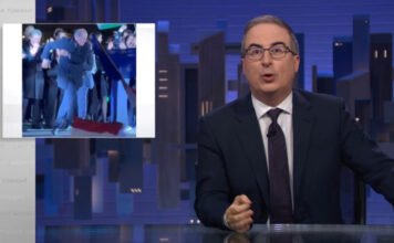 A NER bemutatása után most Hegedűs Zsolt táncára irigykedett John Oliver