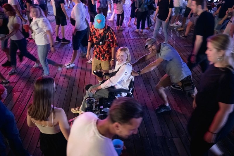 Antilopok Hatvanpuszt&aacute;n, magyar rode&oacute; &eacute;s kil&oacute;nyi lecs&oacute;t cipelő serpa &ndash; v&aacute;logat&aacute;s fot&oacute;riportereink d&iacute;jazott k&eacute;peiből