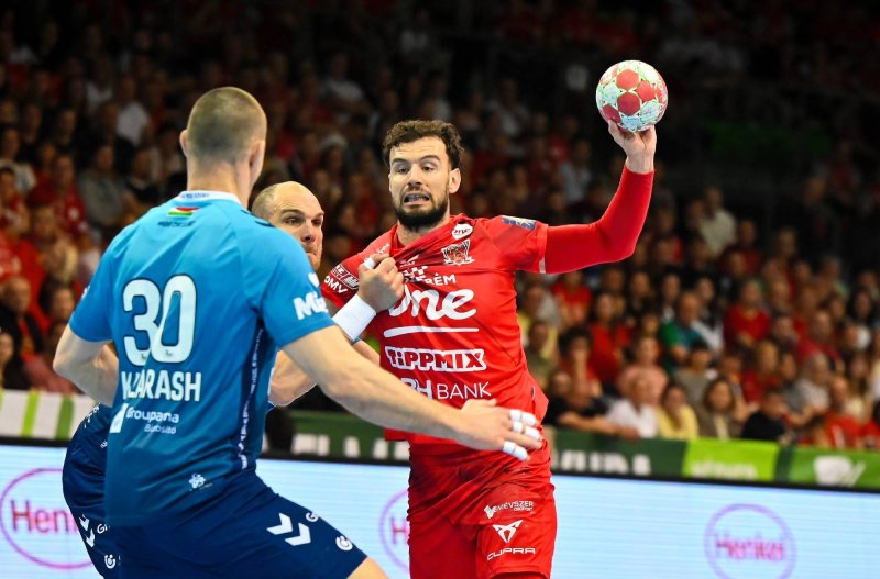 Appelgren kisp&aacute;rg&aacute;zta a sorsd&ouml;ntő hetest, MK-d&ouml;ntős a Veszpr&eacute;m