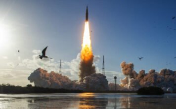 Artemis-misszió, nagyhét és Trump-ellenes tüntetés a hét képein