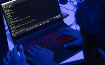 Az eddigi legnagyobb adatlopást vitte végbe egy kínai hekker