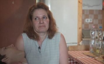 „Az egy dolog, hogy felvisszük neki a tejet és kenyeret, de mi adjuk a biztonságot” – a házi idősgondozás szépségei és nehézségei