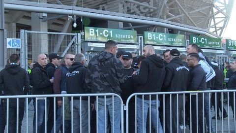 "Az egy dolog, hogy felvisszük neki a tejet és kenyeret, de mi adjuk a biztonságot" – a házi idősgondozás szépségei és nehézségei