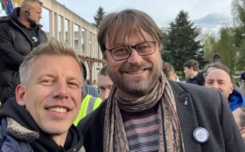 Az első erdélyi Tisza-sziget szervezője új pártot alapított a romániai magyaroknak