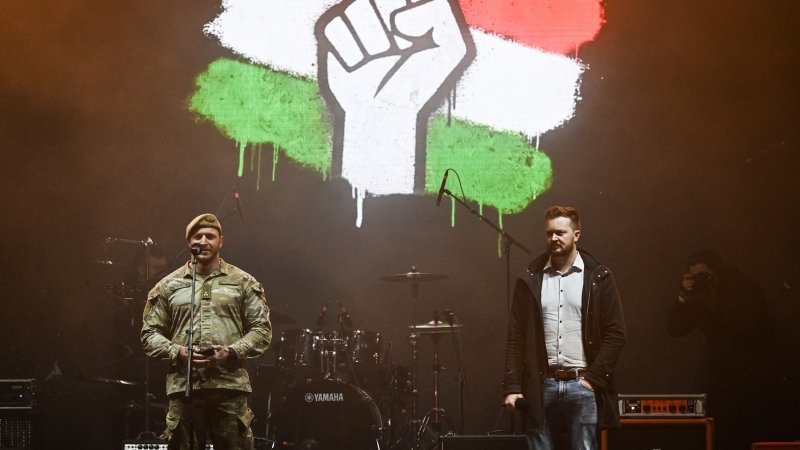 Az MSZP frakci&oacute;vezetője arra biztatja a v&aacute;laszt&oacute;kat, hogy szavazzanak a Tisz&aacute;ra