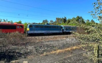 Egy baleset miatt Monoron rekedtek a Debrecen-Budapest vasútvonal utasai
