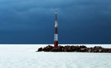 Elindul az idei tavi viharjelzés: ezt jelentik a különböző villogó fények