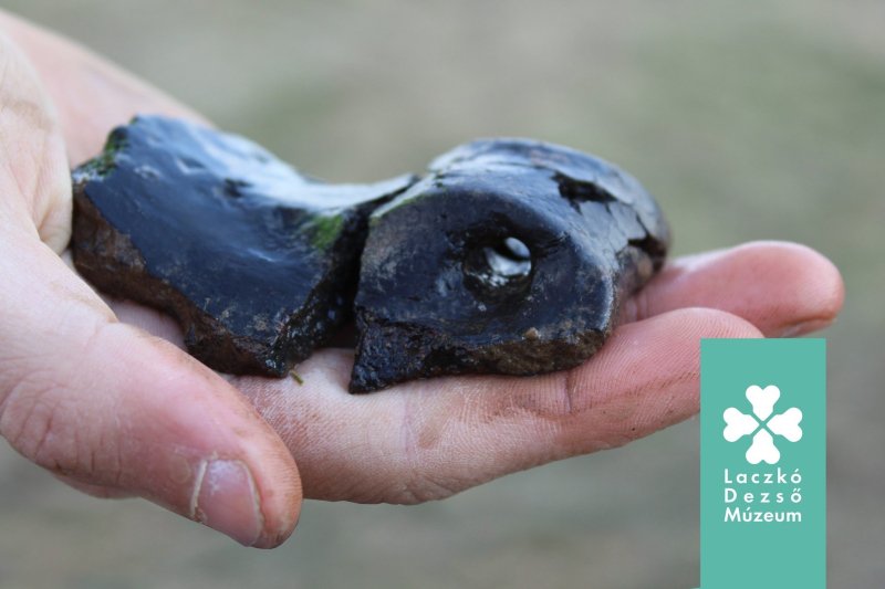 Eltűnt kult&uacute;ra t&aacute;rgyaira bukkantak Nemesv&aacute;mosn&aacute;l