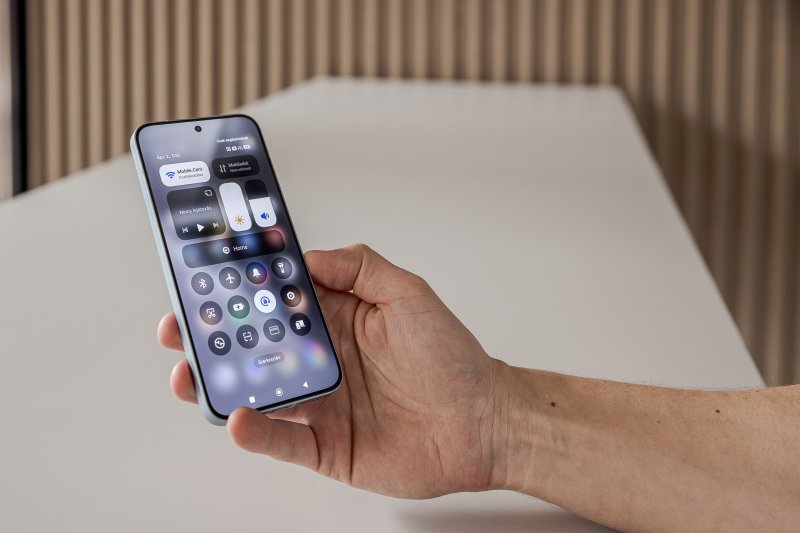 Ezt a telefont keresed, ha fontos a hatalmas akkumul&aacute;tor &eacute;s a sebess&eacute;g, de nem akarsz 200 ezern&eacute;l t&ouml;bbet fizetni