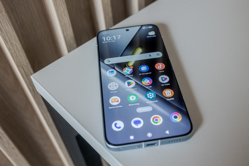 Ezt a telefont keresed, ha fontos a hatalmas akkumul&aacute;tor &eacute;s a sebess&eacute;g, de nem akarsz 200 ezern&eacute;l t&ouml;bbet fizetni