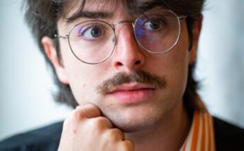 Fekete Giorgio: A tavalyi fesztiválszezonban előadók között teljesen tudvalevő volt, hogy bárkinek, bárhol be lehet kamerázva a backstage-e