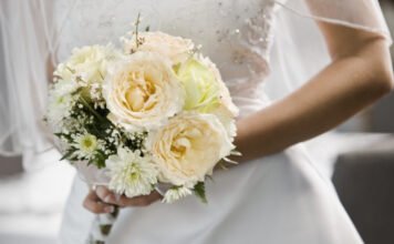 Festékkel támadt a menyasszonyra a sógornő