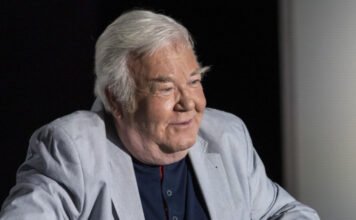 Gálvölgyi János is nyíltan támogatja a Tisza jelöltjét, videóban buzdít a rendszerváltásra