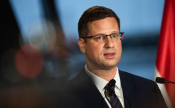 Gulyás Gergely először válaszolt sajtókérdésekre a vereség után: Sok állítás elhangzott, volt olyan, amiben tévedtünk