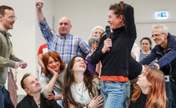 Ha ezt a darabot mindenki megnézné, másnap egy jobb országban ébrednénk