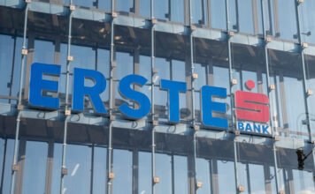 Hosszú leállások jönnek az Erste Banknál: utalni és online vásárolni sem lehet majd