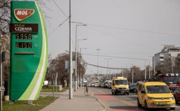 Hosszú távon üthet vissza igazán az üzemanyagárstop